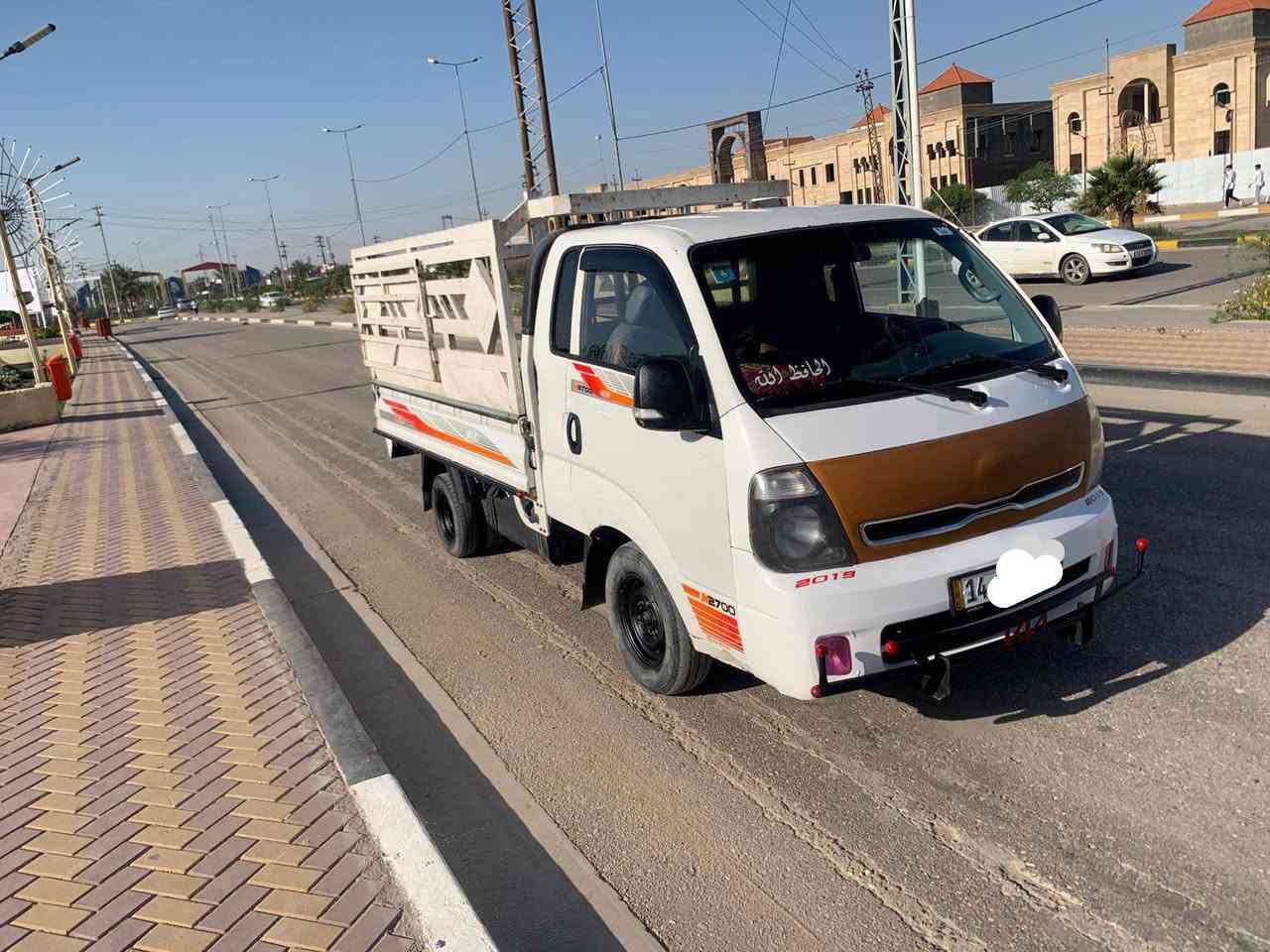 السلام عليكم كيه بنكو للبيع موديل 2019  سياره كفاله جاهزه على اخر حبايه محرك كير شاصي حداديه كفاله 
جاهزه ويه المحجر رقم بصره انكليزي سياره نضيفه بمعنى الكلمه 
امداور ثاني يوم 
سعر 118$
الاستفسار اكثر الاتصال 
***********
