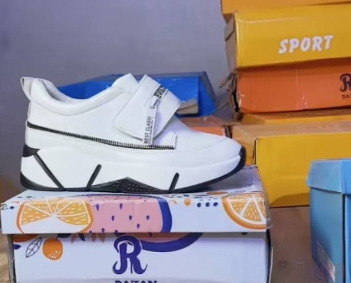 ابيع احذيه داخل طوريج وكربلاء يوجد خدمة توصيل سعر القطعه بس ع 7 الف


**إذا كنت صاحب هذا الإعلان وتريد حذفه لأي سبب، رجاءا أرسل رسالة إلى الدعم الفني**