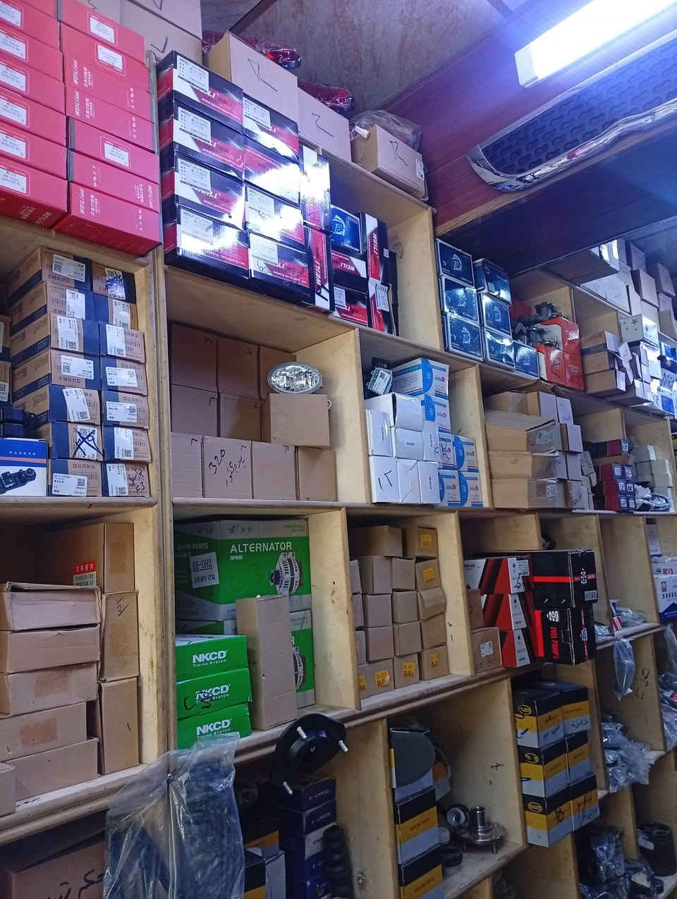 البيت الصيني
للتجاره الادوات الاحتياطيه للسيارات الصيني 
كوكو .. سي كي .. كوين .. ليفان 320..620..520
تيكو .. بي وادي دي G3..F3..
تعمير محرك ..طغم .. قشر .. دعاميات 
*********** .... موصل صناعه الأيسر خلف الوكلاء
