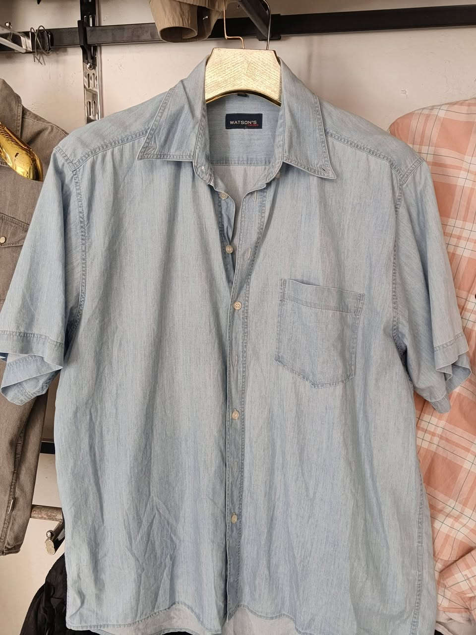 السلام عليكم شلعه ملابس 
قميص كابوي صيفي شتوي 
بنطرون كابوي 
بنطلون قماش 
تشيرتات شتائي 
قماصل
بجامه
شلعه كامله  تقريبا العدد 300 قطعه 
 السعر بلاش بلاش  150 فقط 
*********** 
مكاني بغداد المعامل
