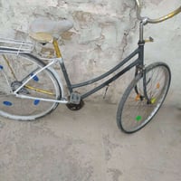 دراجة • مع الستاند