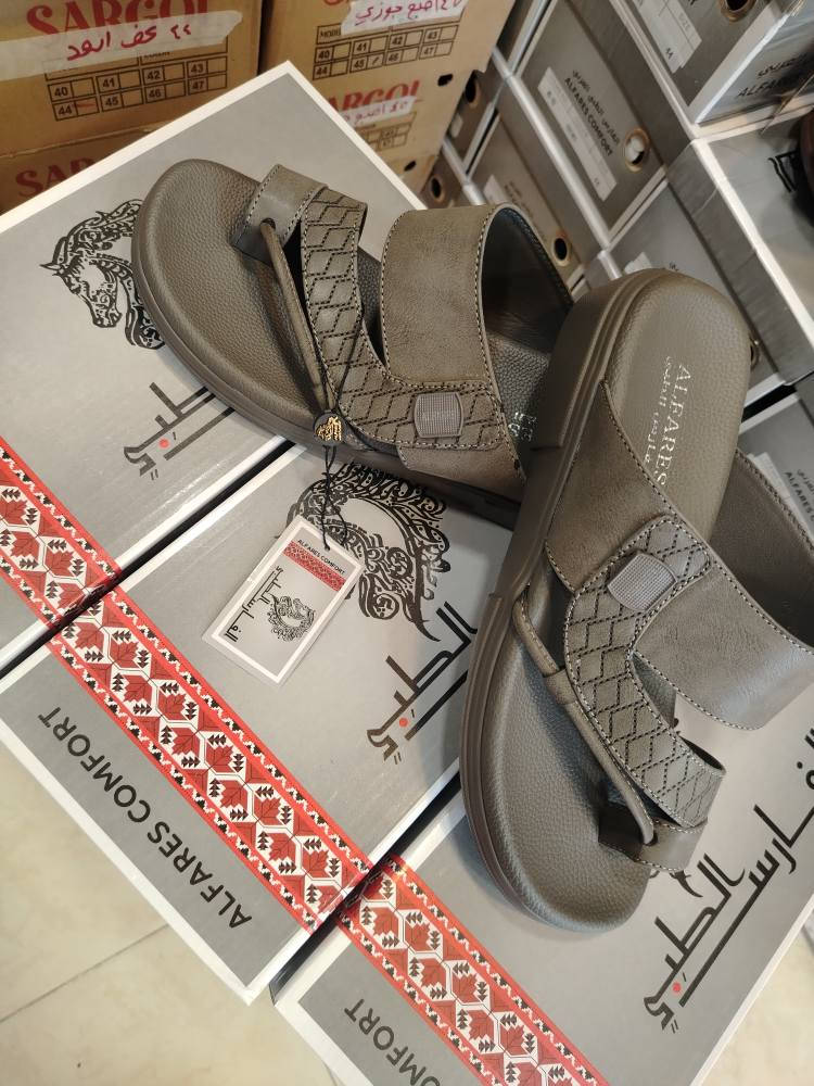 السلام عليكم ورحمة الله وبركاته
تم وعلى بركة الله وصول بضاعه جديدة إلى محل الطائي شحاطات رجالي موديل جديده
سعر 20000الف
سعر قطعتين 35000 الف
قياسات من 41 إلى 46
الاستفسار الاتصال على الرقم
***********
يوجد توصيل 
العنوان القائم حصيبه مقابيل جامع القائم الكبير
محل وليد حمود الطائي
👇 👇 👇 👇 👇 👇 👇 👇 👇 👇 👇
