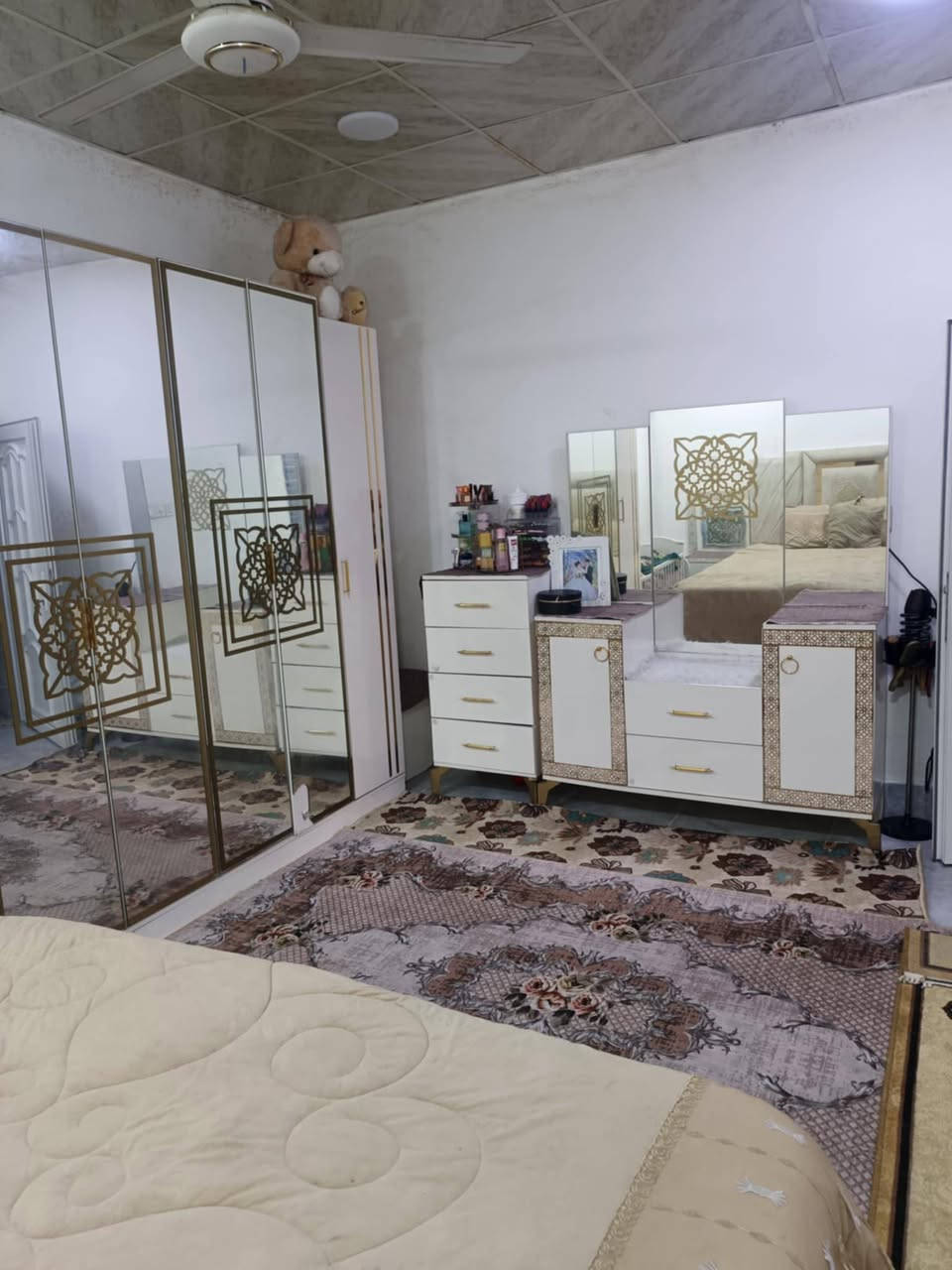 للبيع اتصل بالرقم حي العسكري السعر 450مكلف بالنشر ***********
