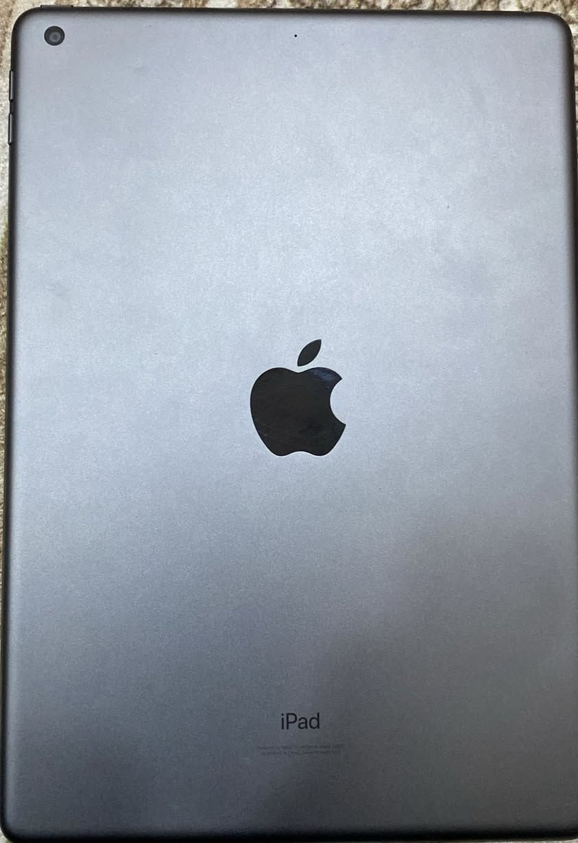 ايباد 9 للبيع جهاز وتر حيل نضيف ملحقاته كامله ذاكره 64 سعر 250
***********
