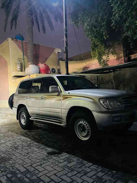 السلام عليكم لاندكروز مديل 2000محدث2007سيارة مصبوغه حزام جماليه لامعجون ولاضربه مكينه كير شرط 8سلندر كير اوتو سيارة فول مواصفات دبل تانكي دبل سبير فتحه ثلاجه تحكم مري شاشه رقم صلاح الدين مشروع وطني تحويل ثاني يوم سعر 130ومكاني بغداد مدينه الصدر 
***********
