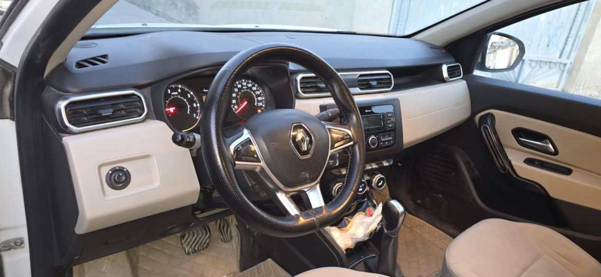 سلام علیکم بو فروشتن جوری رینو بی عه یب ۹۰هه زار روشتوه مودیل ۲۰۱۹ بی ته عدیل بی سبوخ  *********** هه رکه س ویستی تیل بکات
