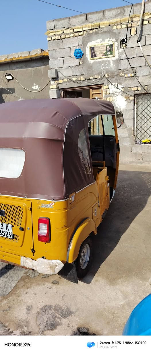 سلام عليكم تكتك البيع موديل ٢١ شهر٣ تكتك جاهزه مرقم بسمي تحويله ثاني يوم تكتك لونين عارضه ٧٢٠٠ بيه مجال مكان العماره حي الوحده الاسلاميه رقم ***********
