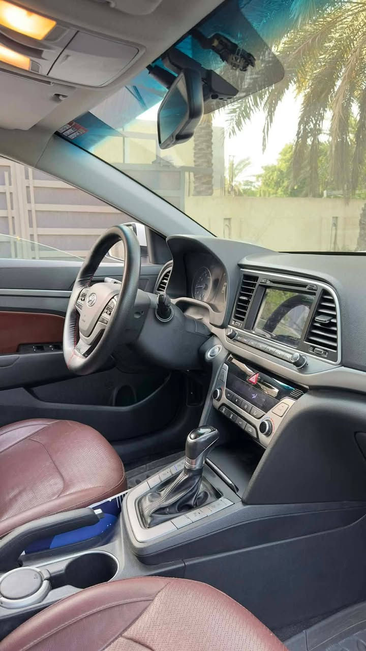 النترا 2017 وارد ايراني VIP GLS
فووول مواصفات للاخير...  1/1
عداد المسافه 150 الف حقيقي 
مواصفات: 
بصمة تشغيل 
وبصمة ابواب
 بصمة 2
حساسات امامي خلفي 
شاشه كامره اصلية تدعم الكار ابلي
تدفئه وتبريد كشنات امامي 
تدفئة كشنات خلفي 
تدفئة مقود 
تبريد بيانو مركزي و خلفي و مناخين
3 انضمة قياده 
تحديد مسار 
رادارات اماميه و جانبيه
مري قلاب عند الرجوع + اشارة + شفط
خزن كشنات ميموري 3 وضعيات
كشن السائق كهرباء 3 وضعيات 
فول تحكم ستيرن مع مثبت سرعة 
لد امامي + لد خلفي 
فتحة سقف 
كشنات جلد لون قرميدي 
كشنات خلفيه قلاب + 3 تجاوي
بصمة مع ترحيب عند الاقتراب 
صندوق ذكي يفتح عند الاقتراب 
فول سستم سماعات مع التويترات 
نضام مكابح (ابريك) Abs  
وبعد بيها هواية مواصفات والجناية مالتها يعرفها 
السيارة ادامة صدر جديد اصلي 
باتري جديد اصلي
السيارة بيها كد شبر صبغ بحافة البنيد فقط
للاستفسار يرجى الاتصال على 
رقم الهاتف ***********  واتساب 
مكان السيارة موصل
