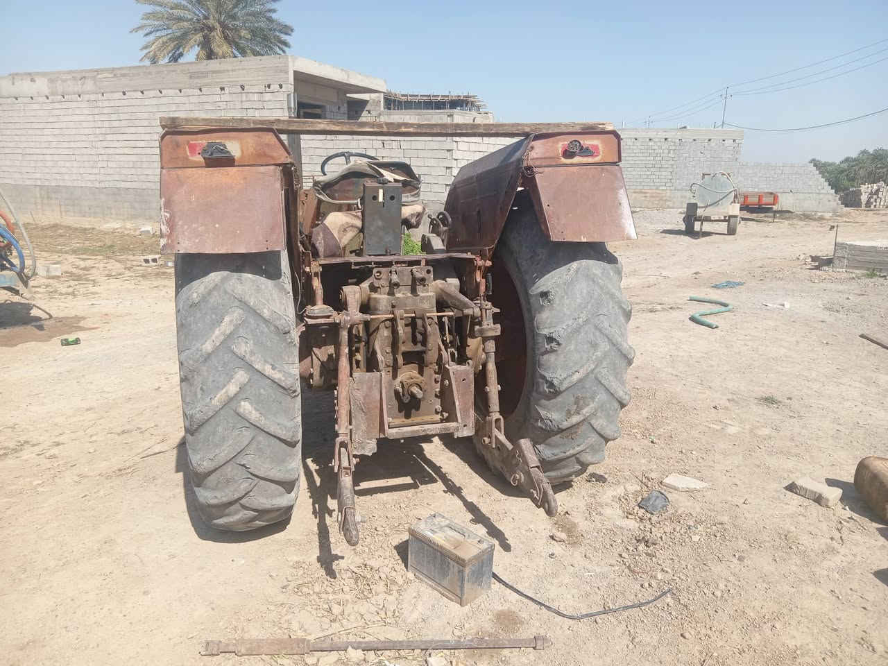 سلام عليكم عنتر ٨٠ موديل ٨٣ مجفت جديد مكفوله مكان ديالى بعقوبه تقاطع القدس ***********
