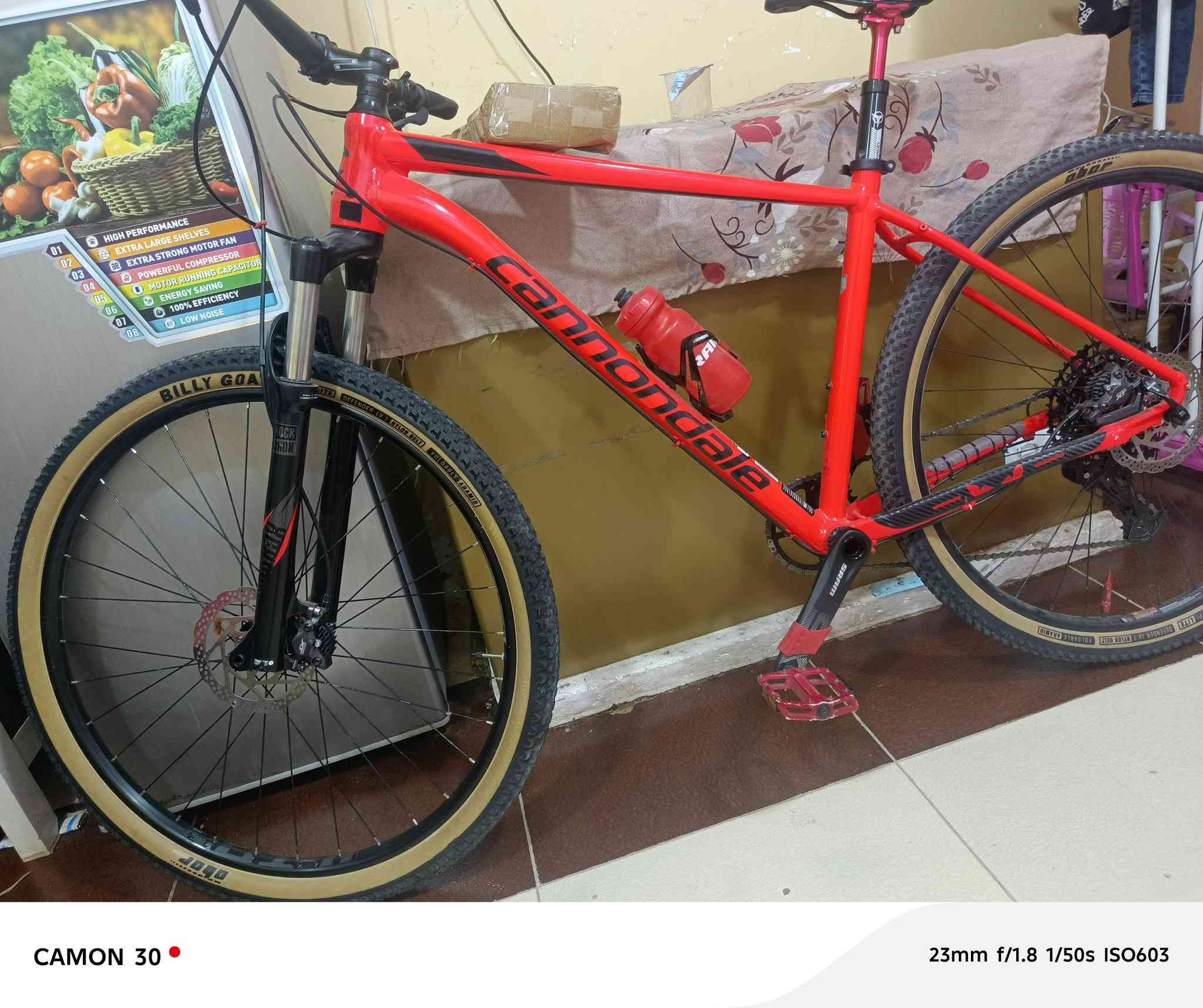 السلام عليكم 
دراجه نوع 
كانون دل
حجم 29 لارج
معدن المنيوم
سيت كروب سرام اس اكس

12+1

بريك ديور اكس تي
دبل قفل فتح تحكم
بوري سرج دبل 
الدراجه نضافه 100/100
السعر 12ورقه 
العنوان بصرة قبله
هاتف 
***********
***********
