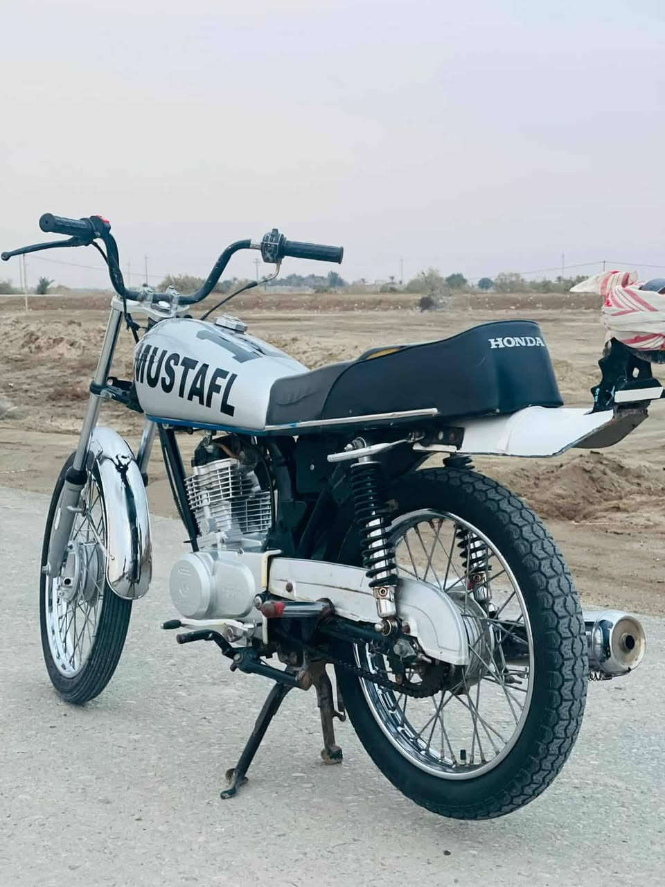 السلام عليكم دراجه نامه جاهزه دراجه حلوه ونضيفه الشراي بيه خير ويدلل الموشراي لا يرسل ويتعبني مكان ناصريه بوابه جديده رقم الاتصال *********** خاص مغلق
