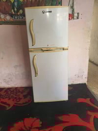 للبيع شغاله فول مكاني الشعله هاتف 07701776069