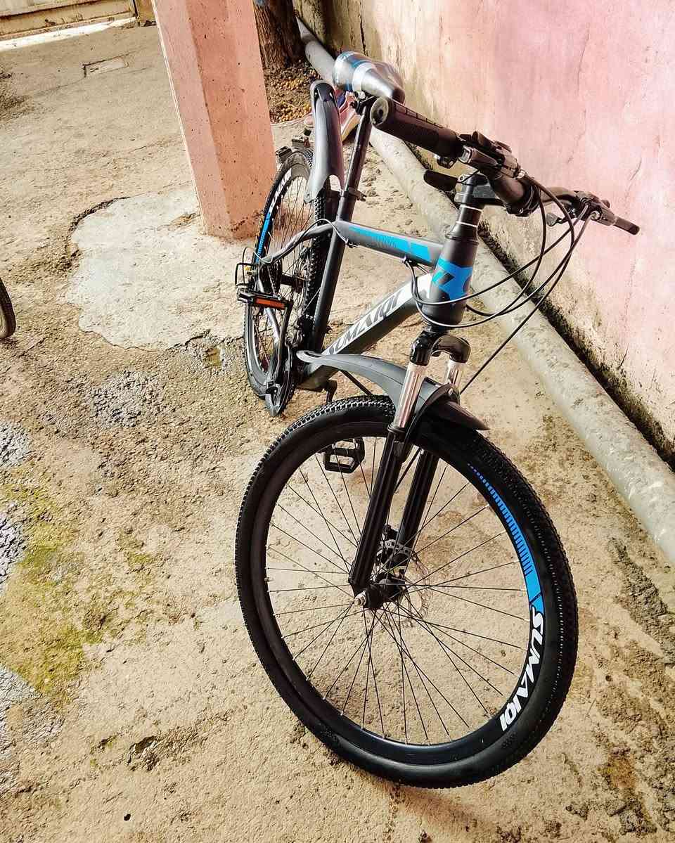 . السلام عليكم 
دراجة سباق🚲🚲 استخدام قليل ونضيفة كلش 
 ناقصهة بس يدة مال بدالة سعر الداحة 120 وبيهة مجال حك التصليح 🚲 مكاني ديالئ ـ بعقوبة ـ الشراي يجي خاص


**إذا كنت صاحب هذا الإعلان وتريد حذفه لأي سبب، رجاءا أرسل رسالة إلى الدعم الفني**