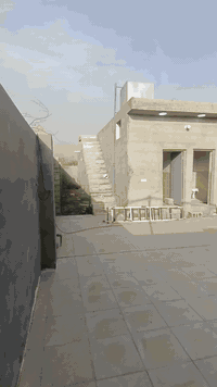 على بركة الله 

#هيكل_مزرعة_للبيع 

هيكل مزرعة للبيع نسبة البناء 80/100 

تحتوي المزرعة على غرفة نوم كاملة 

ومسبح كبير 10ب6 ومسبح لاطفال 2ب2 

مطبخ وصحيات وكراج سيارات وحدايق عدد 2 

للعلم داخل المزرعة كامل فقط والواجهة والمسبح غير كاملة 

موقع المزرعة - صلاح الدين - قضاء بلد - حي الفارس 

مساحة المزرعة 1250م

📄 نوع العقار : سند 25 

--------------------------------------------
للاستفسار ***********
