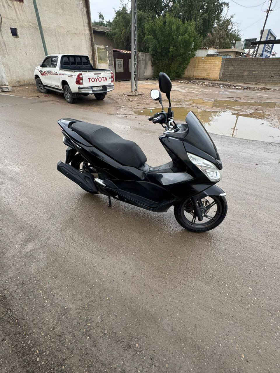 سلام عليكم بي سي اكس دراجه نظيفه كلش اف جي ياباني حساس زدحام ستاند حساس أوراقه وياهه دراجه جديده مكفوله محرك درنفسي ما خلي عليه الكفر بي تلحيظات بسيطه جدآ كلهه بلاد مكان الدراجه بغداد دوره ابو دشير سعر 1800بيه مجال بسيط حدآحك الجيه كهربائياته كلهه شغاله لايت امامي لد ***********
