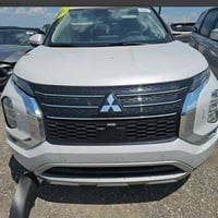 Outlander مستەربۆشی ئاوتلاندر 2024  SEرەنگی سپی رەقم بەناوی خۆمە سەیار...