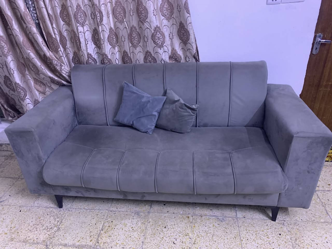 السلام عليكم تخم للبيع عشر مقاعد بي اضرار بسيطه سعره 275 وبي مجال مكاني الدوره


**إذا كنت صاحب هذا الإعلان وتريد حذفه لأي سبب، رجاءا أرسل رسالة إلى الدعم الفني**