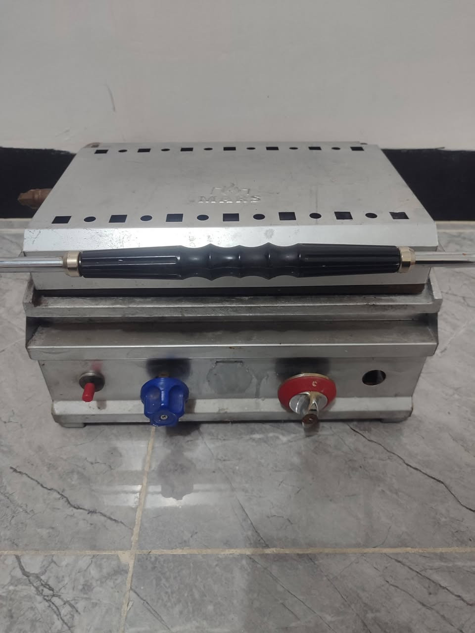 كابسة شارومة وهمبركر للبيع نوعية تركية درجة MARS ثقيلة مال مطاعم يتفضل خاص او واتساب ***********
