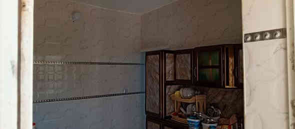 دار للبيع المدائن  سلمان باك المساحه355 متر  الواجه 17 متر ونزال 21  زراعي علئ 117 بناء 100متر غرفتين نوم واستقبال وصاله وصحيات وكراج يكفي لثلاث سيارات وحديقه الدار صب مسلح 
خلف مشتل السعاده وخلف البانزيخانه  شارع المهندسه سحرالسعر 110مليون وبيه مجال بسيط ***********
