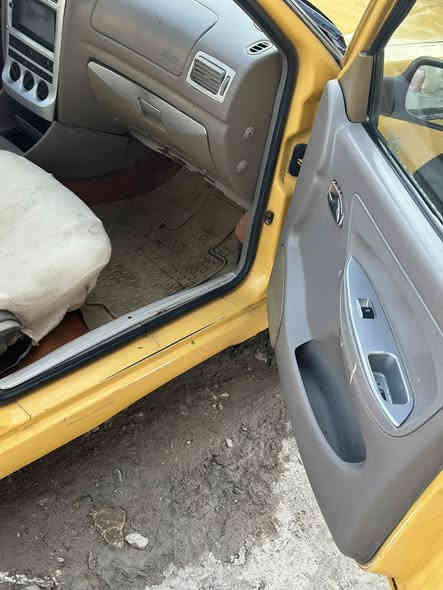 أسلام عليكم سيارة شيري موديل 2010 تحويل ثاني يوم هيئة  وغرامات مصفره 
‏أي نقص ما أبيها سيارة جاهزة تخم تاير جديد تبريد شغال ثلج كهربائيات كلها شغالة بلادية مكينة كير جدد ￼ وين ما يعجبك روح بها ￼￼
‏صدر امامي خلفي جديد دلات جدد مكينة ناعمة  ￼￼￼ كشنات دوشة جديدة داخلها حلو نظيف 
‏عنوان بغداد البياع ￼ السعر 27 وبيها مجال بس شراي يتصل  ***********  ￼￼￼￼￼
