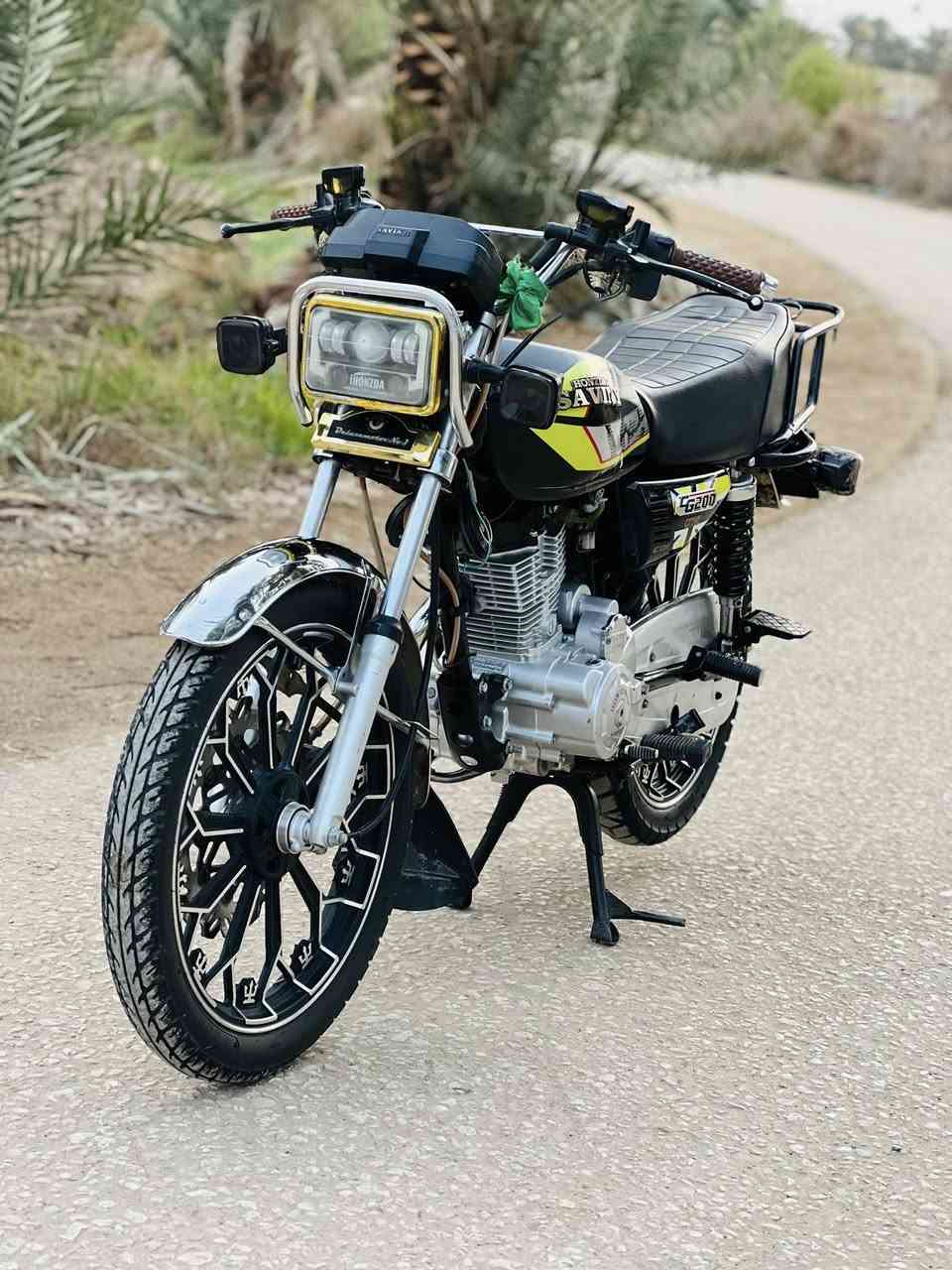 دراجه لبيع سيفان موديل2025 نضيفه مامفتوح وراق سعر 750 محرك 200 مكاني الحله الهاشميه جربوبعيه هذا رقمي كل وقت موجود ***********
