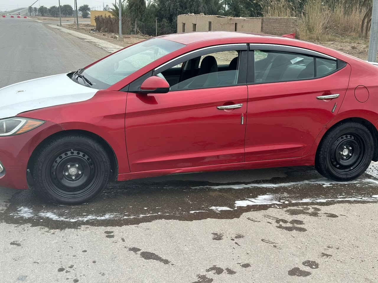 لنتره ١٧ سياره مريكيه حادثهه فقط طخه بل بنيد ومعمر نفسه سياره خير من لله جديده صدر جديد تخم تاير جديد تبريد تدفه كله شغال سياره معوزهه شي كامله للبيع سعرهه ١٢٣ مكاني بغداد ابو دشير  رقمي  ***********
