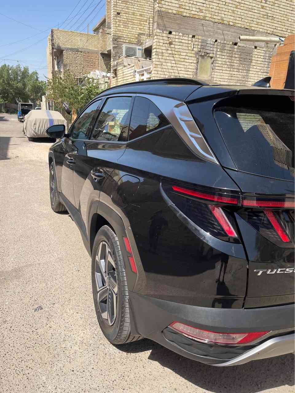 السلام عليكم 
هيونداي توسان 2023 امريكي مبدل بنيد فقط 
ماشيه ١٦ الف مايل 
هايبرد بلك ان فول للأخير شتريد مواصفات بيهة 
للبيع او مراوس مع جارجر 
Rt او srt 
عارضهة بسعر 205 وبيها مجال كلش بسيط 
للأستفسار خاص او *********** بغداد, العراق
