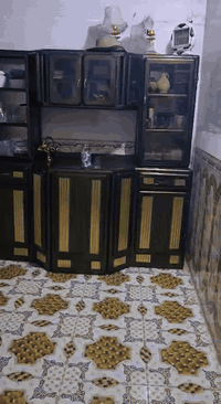 السلام عليكم كاونتر شكل معرض مترين فصال السعر 350 بي مجال***********
