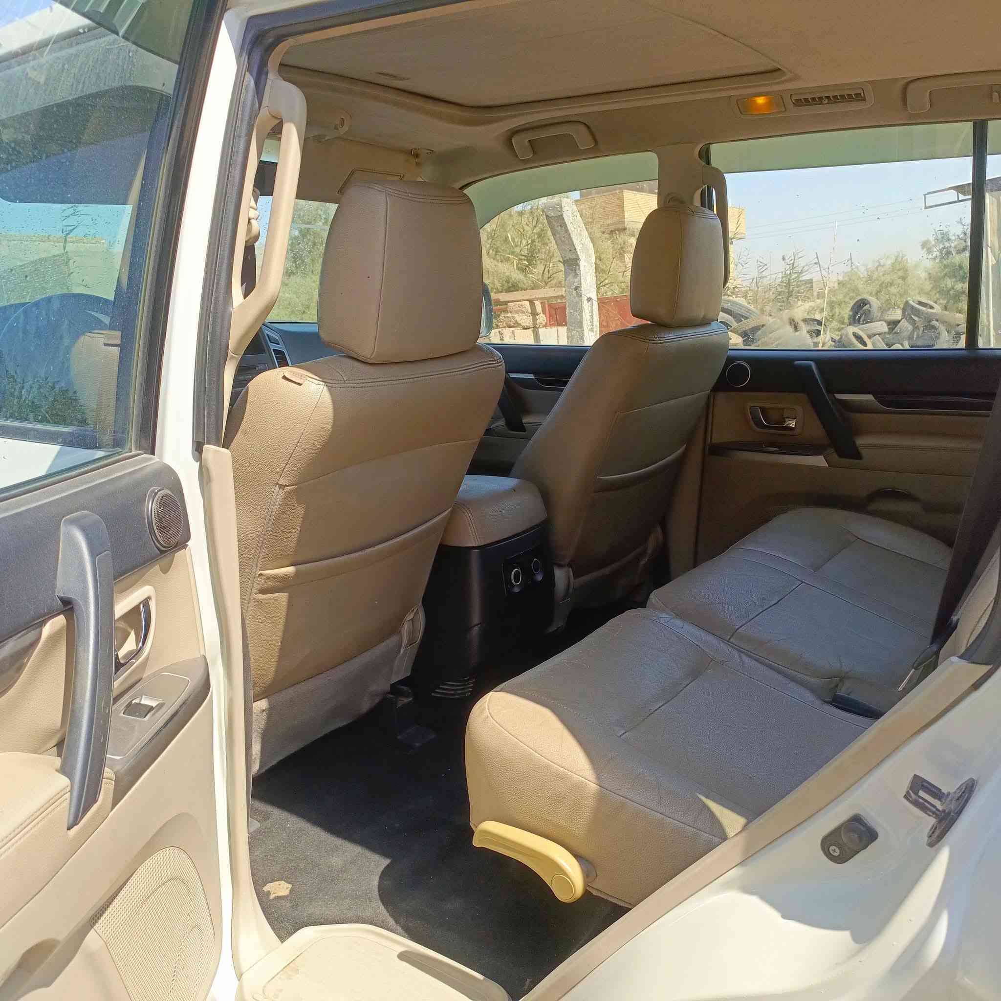 باجيرو ٢٠١٥ حبتور فول مواصفات رقم بغداد مكفوله للبيع او مراوس بلاندكروز مكفول
***********
