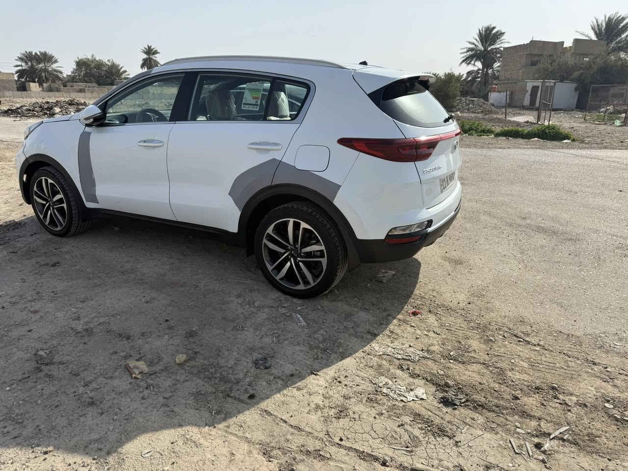 سبورتج خليجي موديل19  نص فول مكينه 2000 دوش سياره سابقا كفاله عامه بيها حالياً بيها طخات موضحات يرادلهن صبغ وبيها صبغ بنيد وجاملغ ماشيه 77 الف ابيعها على وضعها كير مكينه حداديه كله مكفول تخم تاير سعرها 135 مجال قليل عنوان سياره بغداد ***********
