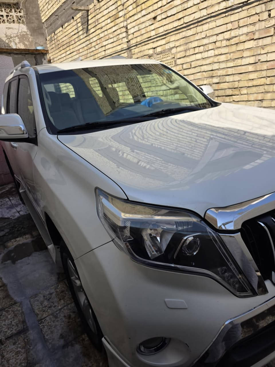 سلام عليكم برادو مديل 2014 مكفوله من صبغ ولبارد مكينه2700 مكانه بغداد بسمي ماشيه 190 مكينه مامفتوحه عل لبلاد سعر 290  ***********
