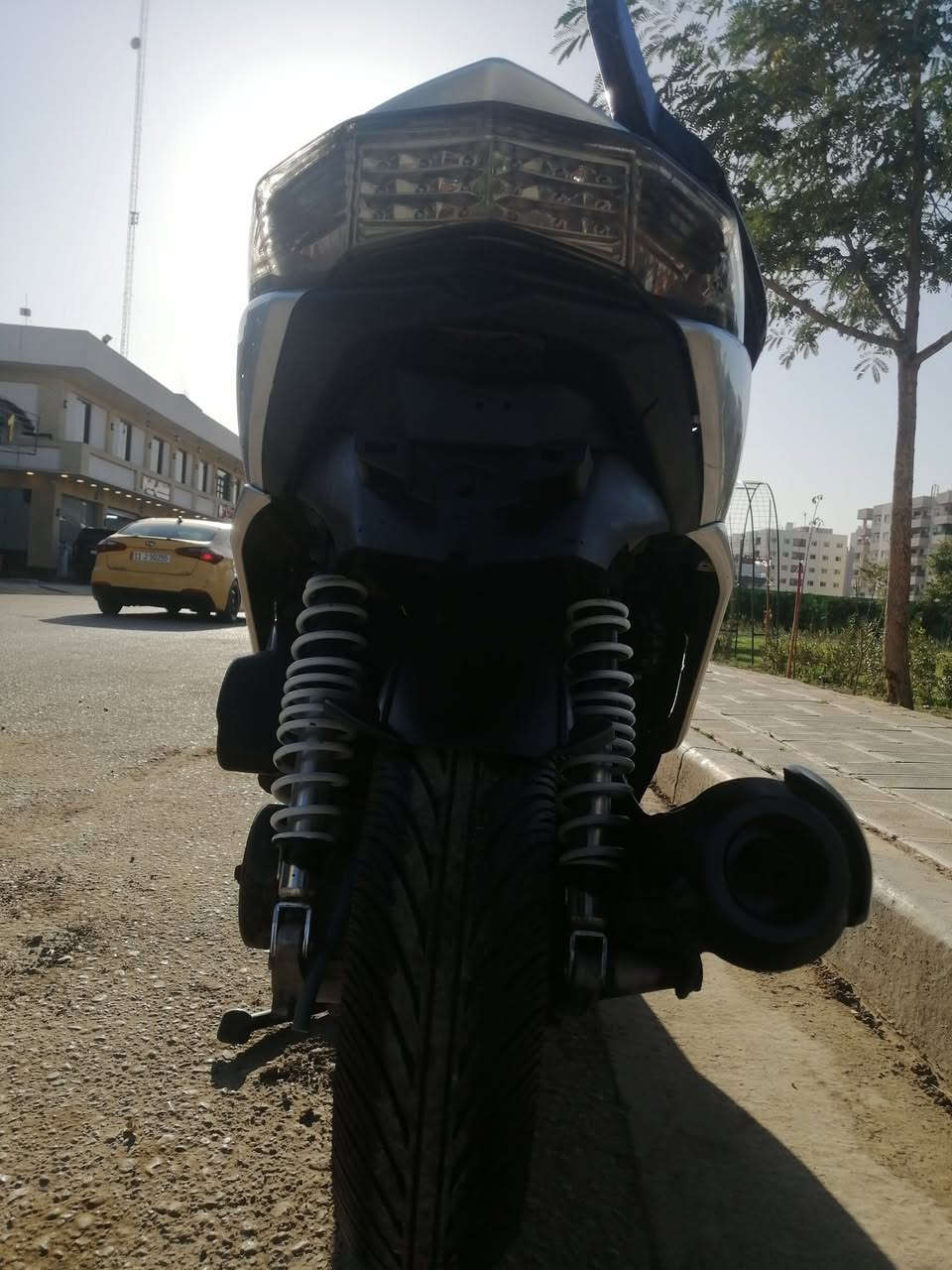 سلام عليكم دراجه للبيع سكنس لد معلكه ولفات ابيعه ع حطته نقوصاته قبق هندر او ترايش السعر ٦٠٠ وبيه مجال *********** متواجد واتساب
