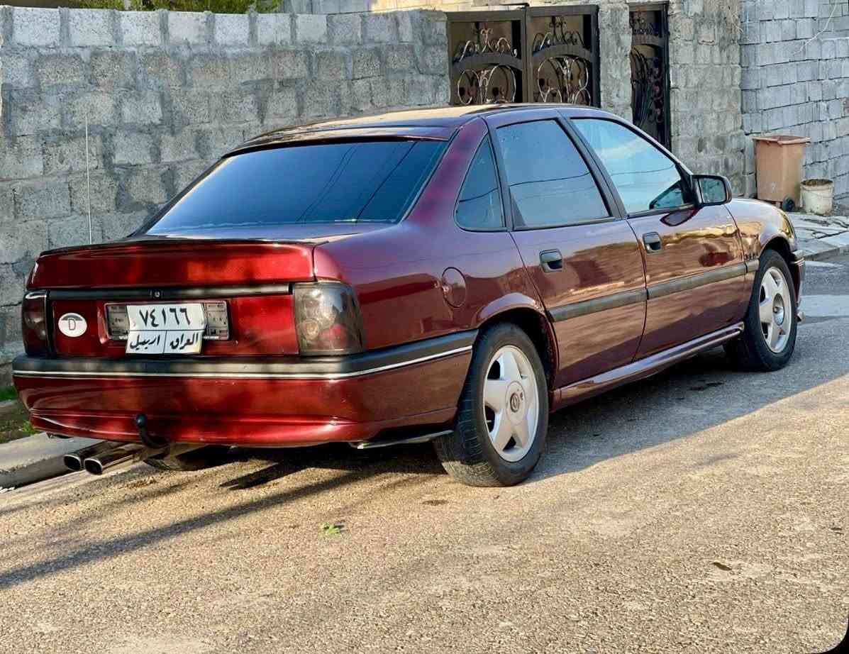 موديل 1992 شكل گؤراوه بو 1995
فول فول مواصفات / شغال جام كهربائى ده بل گزؤز ده بل فه قاز ده بل ئيرباگ قفل مه ركه زى لايد هه لقه و زينون به گلايت سپؤرت ويل بيلاد 1995 گير اوتوماتيك سيدى شاشه په رده ى دواوه بيلاد ئيستوپ ABS  و زؤر مواصفاتى تر هتد…. 
مه كينه ١٨ و اوتوماتيك 
گير مه كنه ته قه ره قه به شه رت به شه رتى وه ى له گه ل بيكاشو فه رقى پى نه كه يت چوار تايه م تازه بو گؤريوه اصلى ماركه ى GREN MAX سه يار كه هى مه عره ز نيه هى ماله وه يه دار و به ردى به شه رت به شرت هه واى تايه ش يه ك قياس نه بو نه ته وى 😂♥️ 
برا معرض چى و چه رچى نامه ى نه نيرى ره جائه ن 
به ناو كردن به شه رت 
ليدران و خايس و رزيوى هيچ هيچ نيه به شه رت 
بؤ زانيارى زياتر ( سفر حه فسه دو په نجاو يه ك  حه فسه تو چلو شه ش حه فتاو حه فت چلو حه فت ) <***********>

