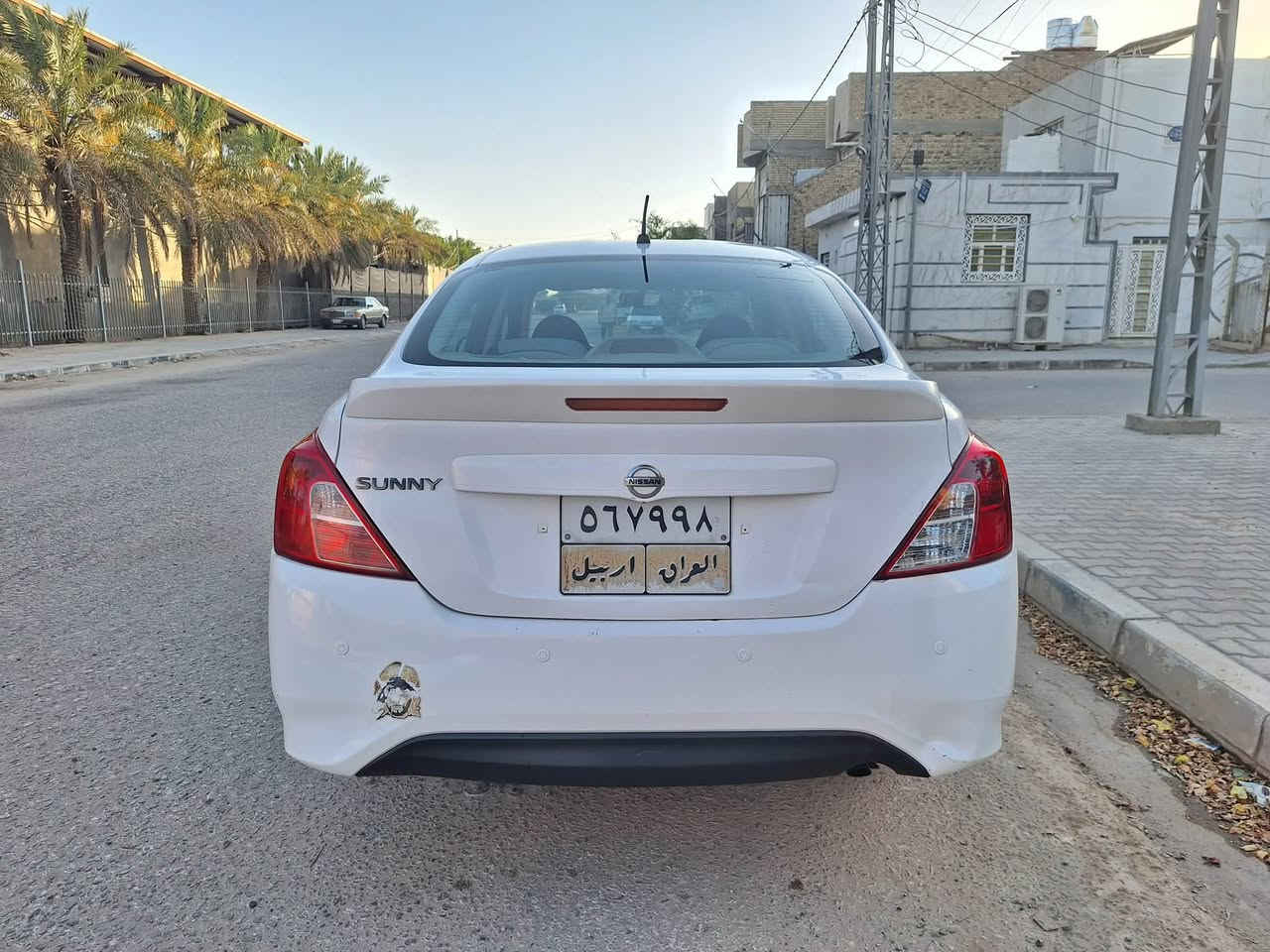 نيسان صني هندي مديل 2020 

رقم اربيل بأسم شركة وكالة تحويل موجود 
كير محرك تبريد شواصي حدادية كفالة 
بيها باب صبغ وجم مكان بارد سونارها موجود 
السعر 93 بيها مجال قليل 
المكان نجف 

***********
بيع فقط بدون مراوس

