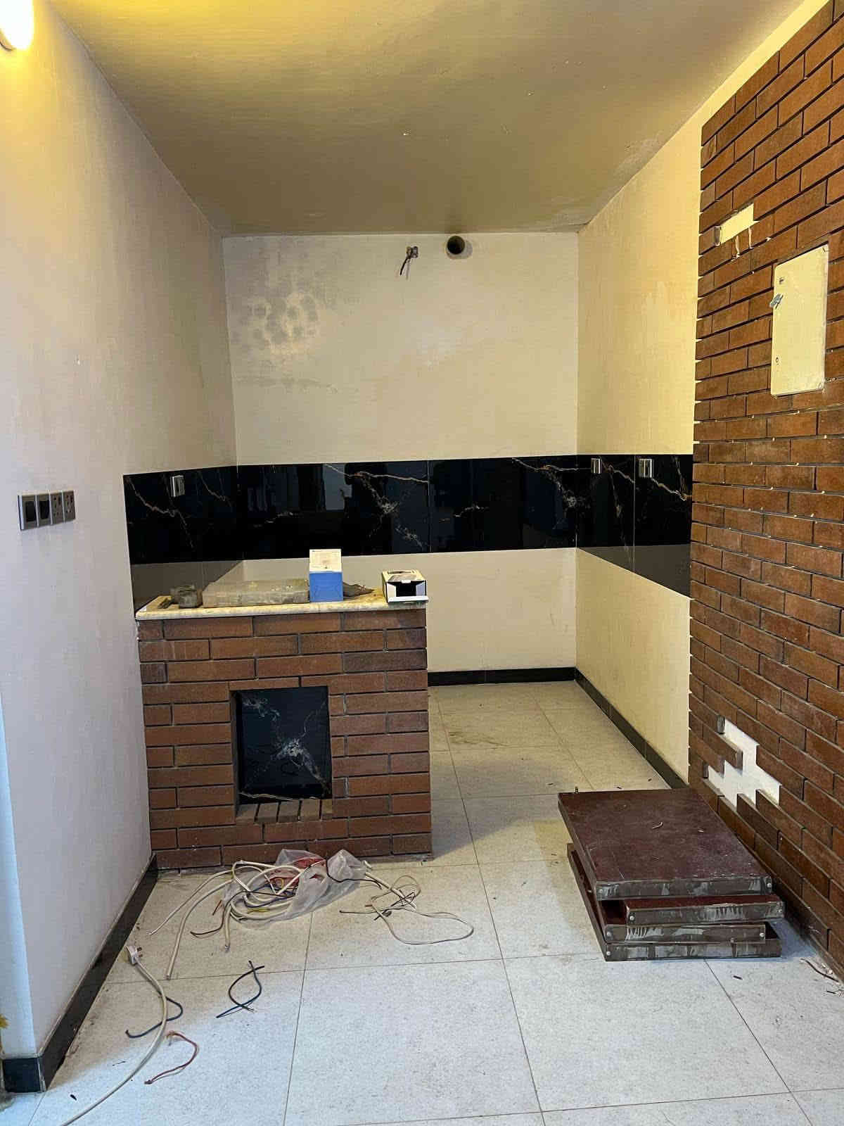 للبيع✅
176م.           20x8.80
بناء نظيف جدا/تصميم ملكي🏛️
طابقين:يحتوي على/
أستقبال-صاله للضيوف-غرف نوم عدد(3)-مطابخ عدد(2)
الموقع📍الشعب-خلف النادي العربي
السعر:430 قابل للتفاوض

مكتب الثقة للعقار🏛️
حي اور-شارع نادي النفط-مقابل مركز سناريا لطب الأسنان
***********📳
***********📳
