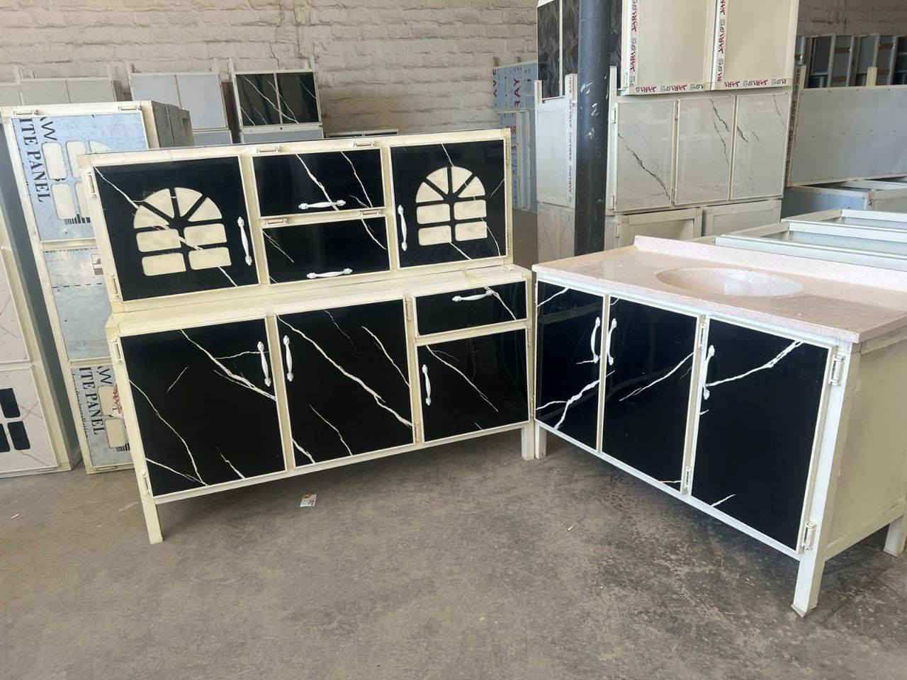 كاونتر مترونص  ارضي.وملحق مترونص  

وسنك متر و 20 سم . 

السعر  195

توصيل داخل بغداد محاني

اطراف بغداد 15

بابل   كربلاء _ فلوجه رمادي توصيل 15
الديوانيه والنجف توصيل 25

مركز صلاح الدين واسط. _ توصيل 25)

اطراف واسط 50 
ديالى 35 
عماره سماوه ناصريه بصره 35


**إذا كنت صاحب هذا الإعلان وتريد حذفه لأي سبب، رجاءا أرسل رسالة إلى الدعم الفني**