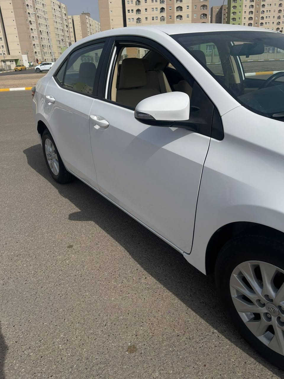 السلام عليكم كورلا خليجيه موديل 19 وكاله جيهان السياره تجميع تايوان مكينتها 1600 رقمها اربيل باسمي تحويل مباشر سنويه لل31 هزه جديده السياره مكفوله من الضربة ولصبغ ول بارد ول تبديل بيها مكانات تكحيل على كد الاصبع مبينات بل صور كل التفاصيل مبينه بل صور ماشيه 117 الف كيلومتر مكان السياره بغداد بسمايه سعر السياره 155 واتساب ***********
