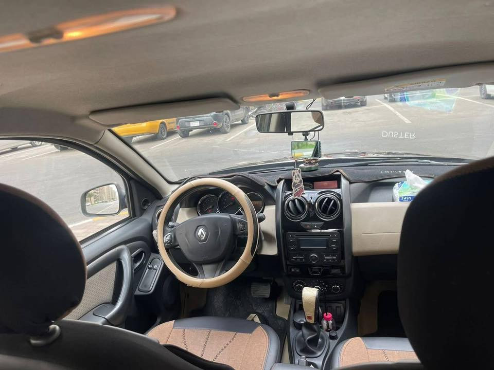 السلام عليكم
رينو داستر فرنسي موديل 2018 استلام شركة لون بُني (جوزي)
 
محرك 2000 دوش المرغوب

گيرها ATF

رقم بغداد 

السيارة خير من الله عليها ادامة كاملة 

تحتوي على كاميرا امامية و كاميرا خلفية 

السيارة ماشية 67 الف

السعر 95 و بي مجال بسيط

حرة باسمي لا محجوزة لمصرف و لا لشركة 
تحويل ثاني يوم 
المكان / بغداد - الدورة

***********
