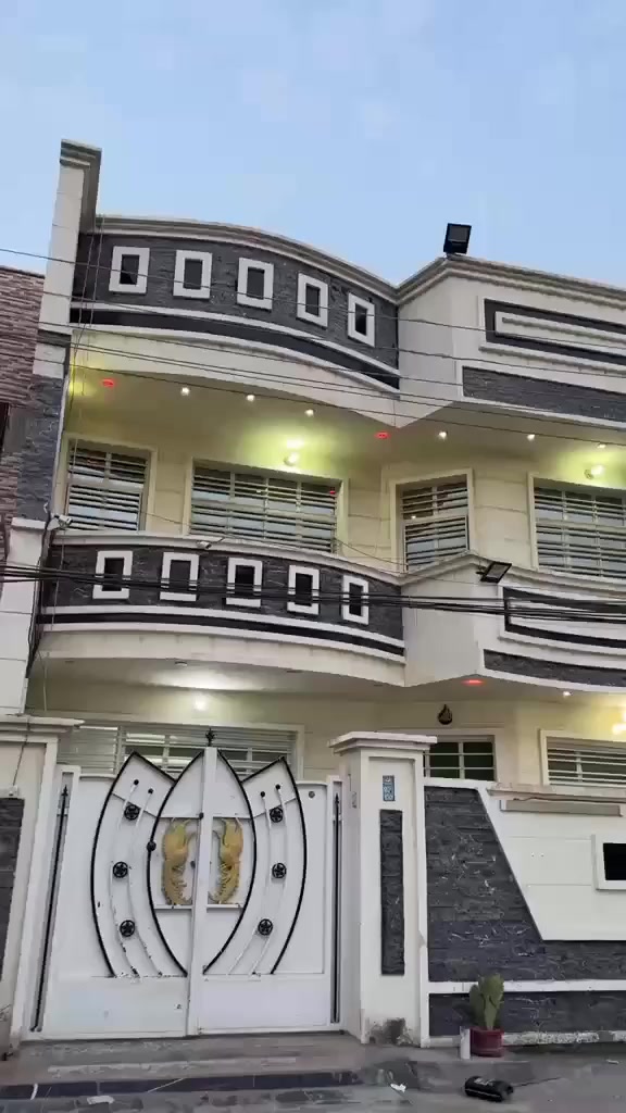 السلام عليكم
بيت للبيع 

مساحة 200م طابو زراعي سند 25

الراشدية 7نيسان

يحتوي على استقبال مطبخ 

غرف نوم عدد 4

غرفتين نوم طابق اول 

غرفتين نوم طابق الثاني 

صحيات

بناء طابوك 

‭0775 863 8078
