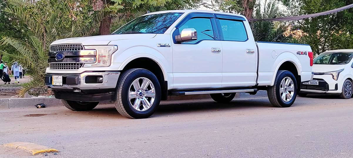 FORD 2019 فول موصفات  غاز بانزين بلاد  مكينة8V
حادث موضح بسونر واخف هم  بنرما رادرات درج كهرباء جلد كشن حار بارد كهرباء  رقم مميز صاج شاشة جبيرة زنون بلاد صندوك كهرباء  مغلف رقم بغداد مميز سكليتر كهرباء كشافات بالمري مري شفط ثلاجة دبل قمارة تاخذ 250 لتر اقتادية بالغاز جدا بدون اي نقص سيارة جاهزة الاستفسار *********** بغداد, العراق
