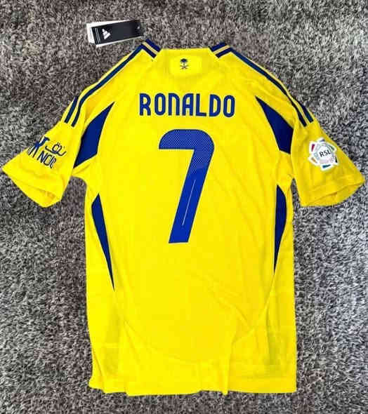 شلعه كامله 40 دريس تقريبا تايلندي نسخه لاعب وستن اصلي سعر القطعه 4 الاف شلعه فقط فقط متوفر توصيل للتواصل ***********
