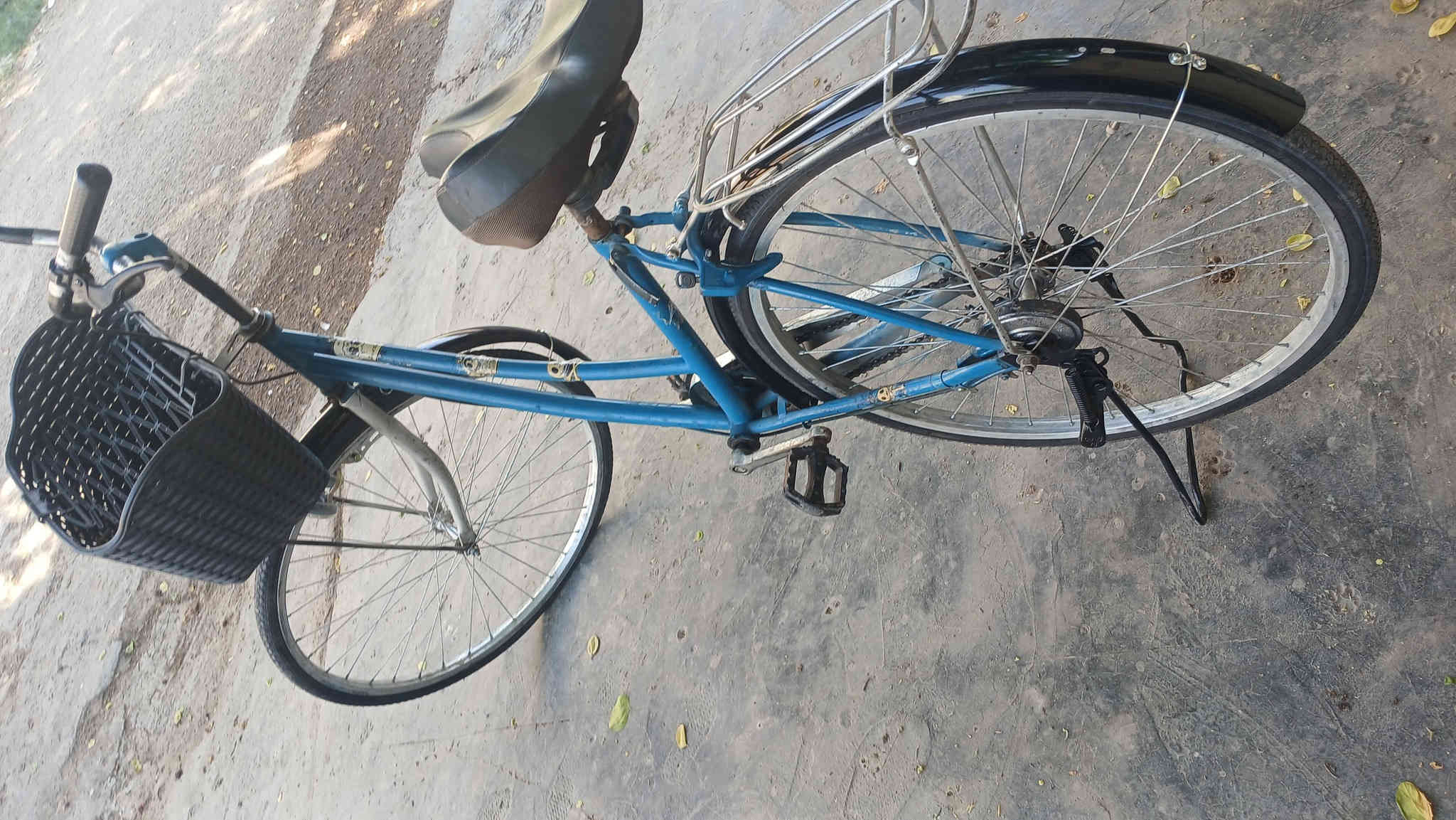 بايسكل للبيع سعر 70الف بغداد شارع فلسطين للأستفسار***********
