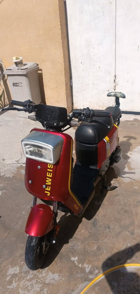 شباب ار 7 جديده كلشي شغال بيه سعر 400 وبيه مجال مكاني بصره زبير وهاذه رقمي ***********
