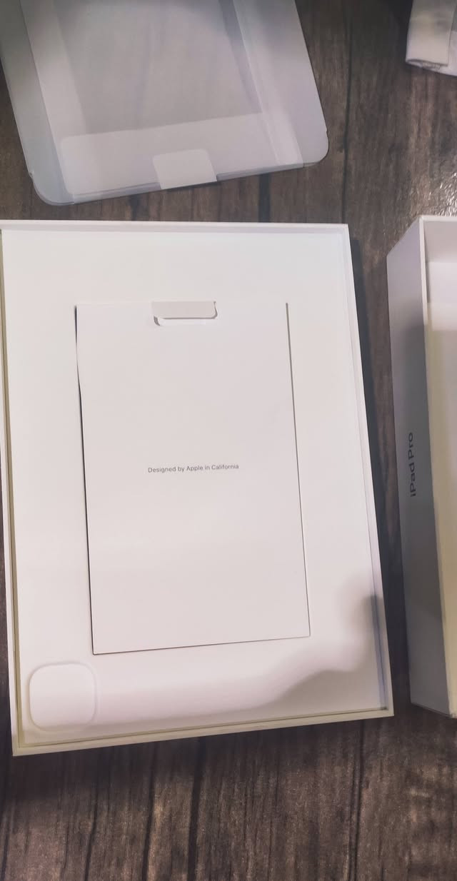 For sale,💰💸
Ipad pro M5 11 inch WiFi 

BATTERY 🔋 95%

No scratches 

In warranty to 2027 / 2


**إذا كنت صاحب هذا الإعلان وتريد حذفه لأي سبب، رجاءا أرسل رسالة إلى الدعم الفني**