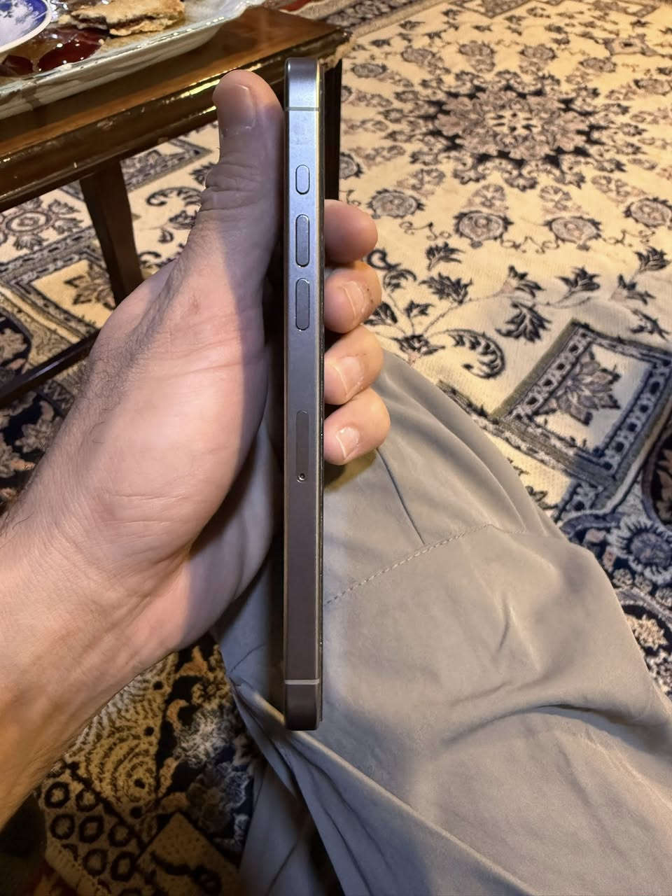 السلام عليكم أيفون 15 برو ماكس ذاكره 256بطاريه 89 شرق اوسط ماستر الجهاز آخو الجديد غراض كامله لون تيتانيوم السعر مليون مكاني بغداد الكرخ رقمي ***********
