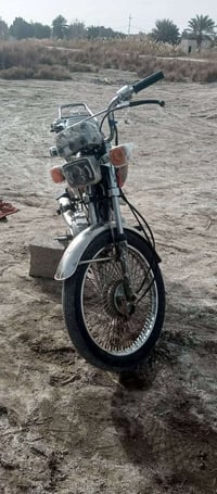 دراجة ٤ كير • ٢٠٢١ • أوراق أصلية