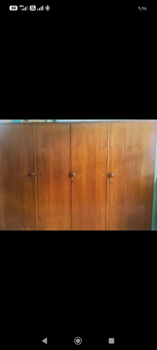 سلام عليكم اغراض مستعملة للبيع الموقع موصل جانب الأيسر 
للاستفسار على الرقم 
***********
***********
