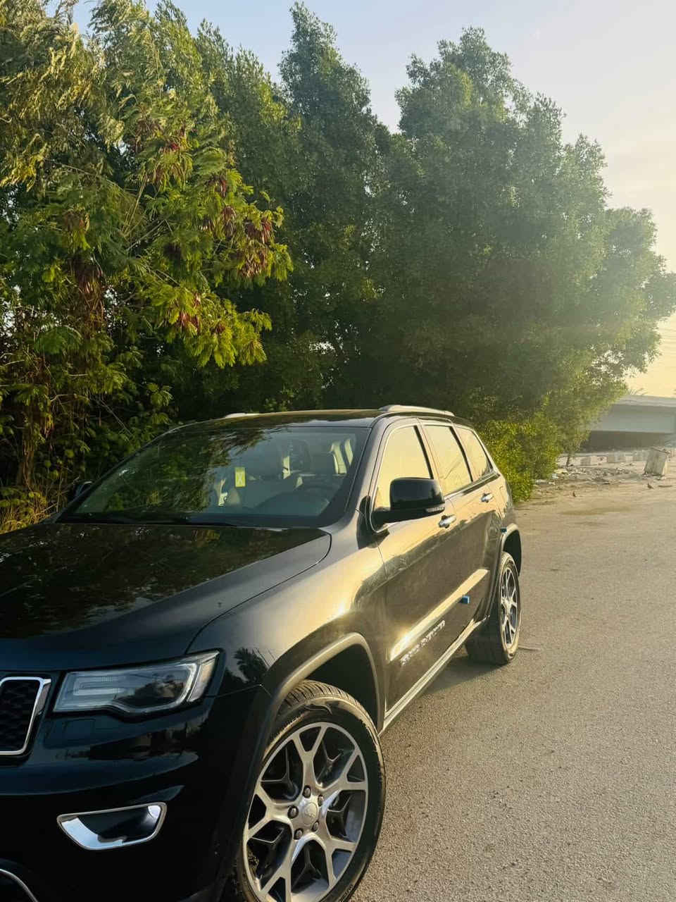 🔹 الموديل: 2020

🔹 المنشأ: خليجي أصلي

🔹 الكفالة: مكفولة كفالة عامة

🔹 الفئة: Limited (فل مواصفات)

🔹 البصمات: بصمتين

🔹 الحالة: نظيفة جداً

🔹 ملاحظة: شخط خفيف كلش بباب واحد فقط وما يأثر نهائياً

⚙️ المواصفات الكاملة:

✅ محرك قوي واقتصادي

✅ ناقل حركة أوتوماتيك

✅ دفع رباعي

✅ جلد أصلي فاخر

✅ مقاعد كهرباء (السائق والراكب)

✅ تدفئة مقاعد

✅ شاشة كبيرة مع نظام ملاحة

✅ Apple CarPlay & Android Auto

✅ كاميرا خلفية + حساسات أمام وخلف

✅ رادار / تحذير الاصطدام

✅ مثبت سرعة (Cruise Control)

✅ تشغيل بصمة

✅ دخول ذكي

✅ فتح وغلق شنطة كهرباء

✅ تحكم كامل بالمقود

✅ نظام صوتي عالي الجودة

✅ جنوط ألمنيوم أصلية

✅ إضاءة LED أمامية وخلفية

✅ تكييف أوتوماتيك دبل

✅ مرايا كهرباء مع طي

✅ أنظمة أمان كاملة (ABS – Traction – Stability Control)

🚘 سيارة مريحة – قوية – اعتمادية

مناسبة للسفر والاستخدام اليومي وتستاهل السعر

💰 السعر: 280

📍 الفحص لأي شخص جاد

📞 للجادين***********
