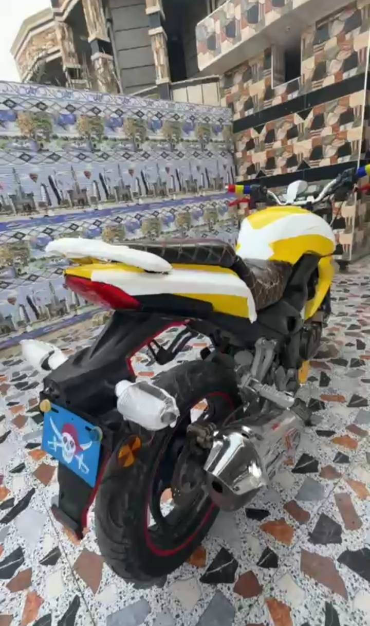 سلام عليكم دراجه للبيع او مراوس شعندك دزلي واتساب سايم بطح 2017 محرك 200 مجفت قديم رقمي *********** مكاني رمادي جويبه
