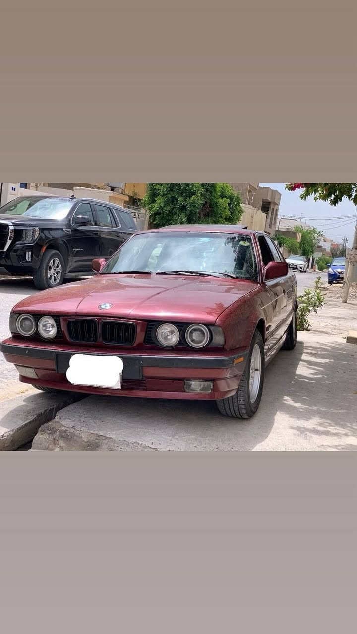BMW - E34 - 1995 - 525 iA
بۆفرۆشتن یان گۆڕینەوە بەشتێک بەدڵم بی
بی ئێم مۆدیل 1995 مەکینە 525 دیجیتەڵ تۆماتیک سلاید ABS تەلەفۆن و باڵی بیلادی
تێبینی : رەقەم هەولێرە ئەوەلیات بەشەرت
گێڕو مەکینە و ئەکسل و کارەبایی کامل بەشەرت 
لۆ زانیاری زیاتر تەلەفۆن بکە یان نامە بنێرە
*********** أربيل, العراق
